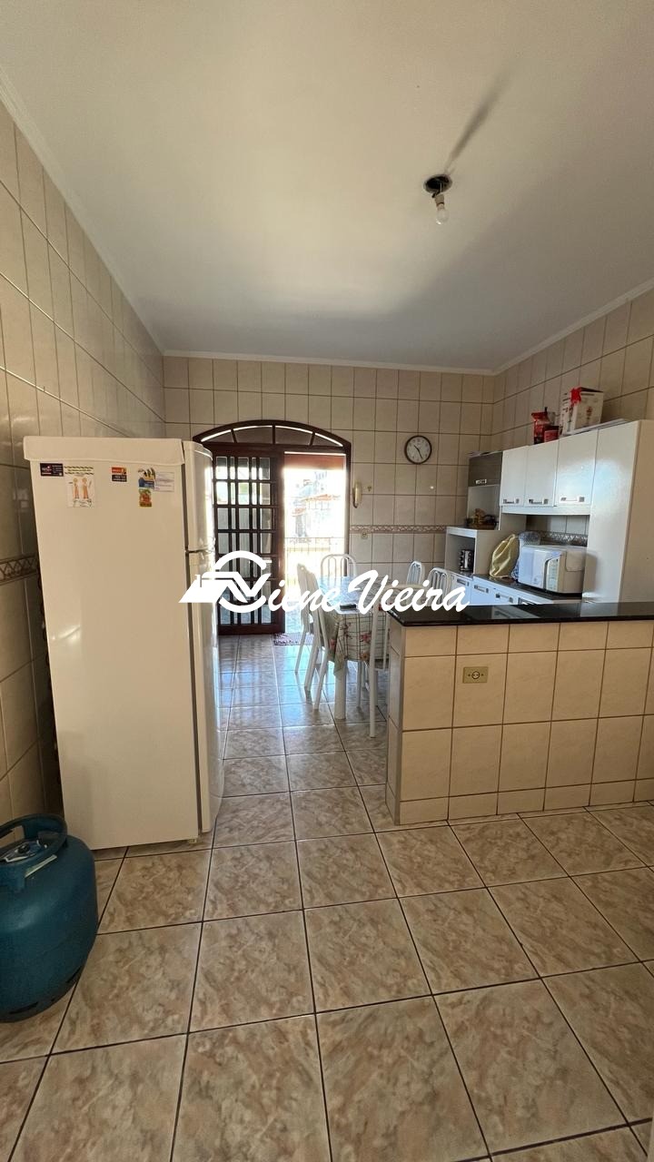 Casa, 3 quartos, 300 m² - Foto 2