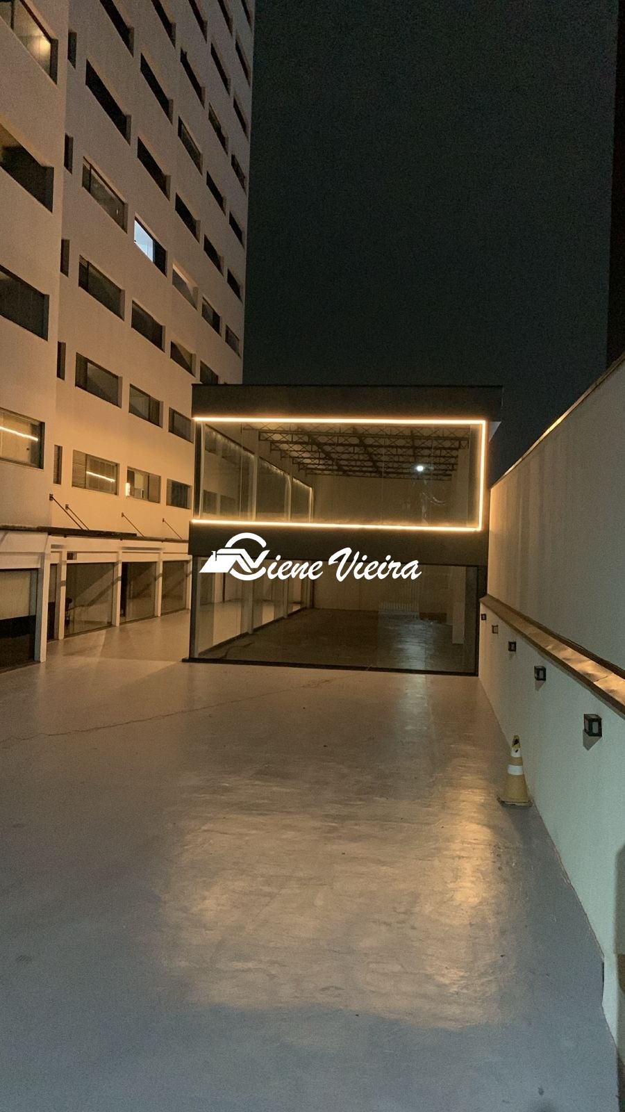 Loja-Salão, 253 m² - Foto 1