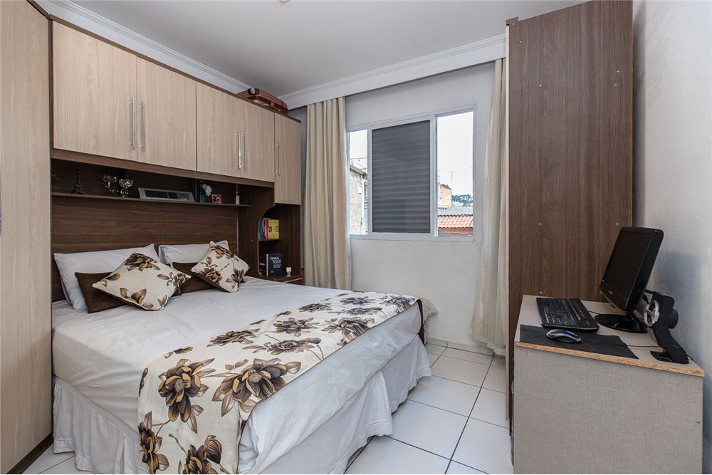 Casa à venda com 3 quartos, 170m² - Foto 8