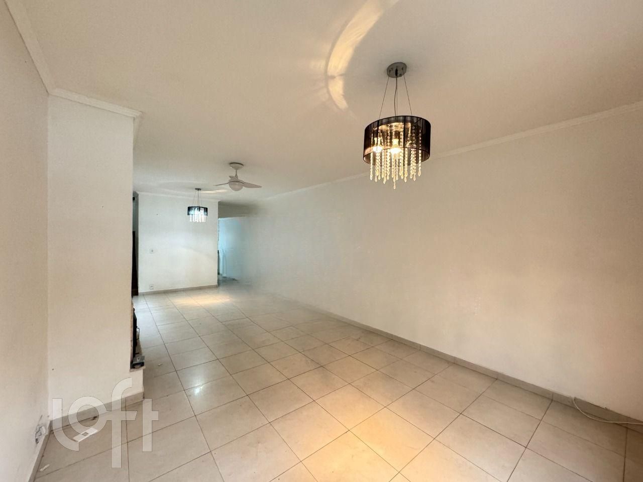Casa à venda com 3 quartos, 160m² - Foto 2