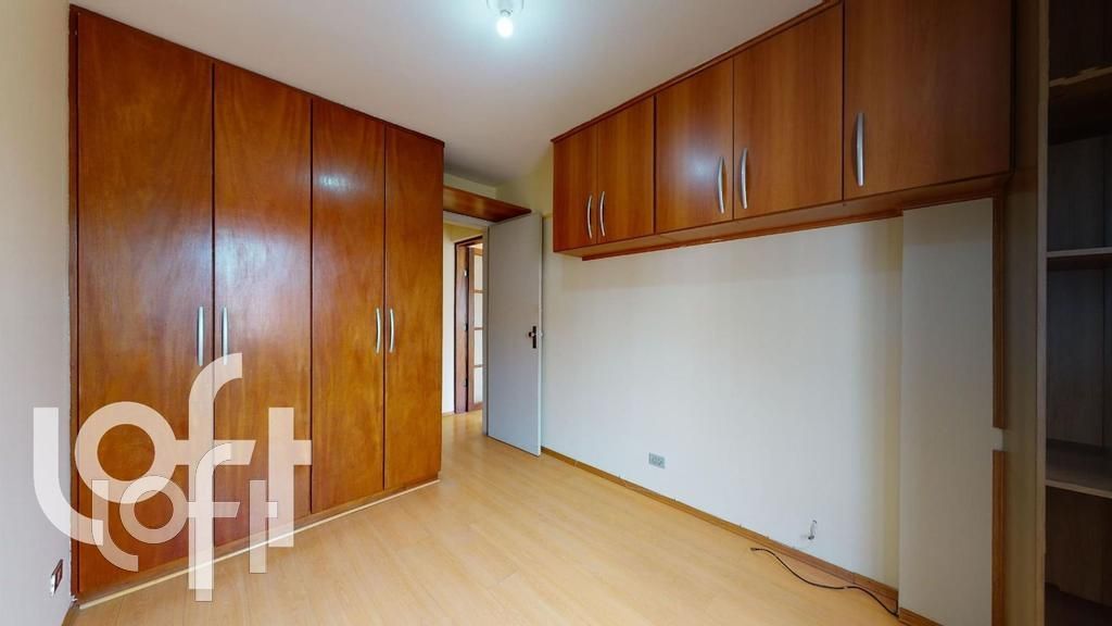 Apartamento à venda com 2 quartos, 64m² - Foto 11