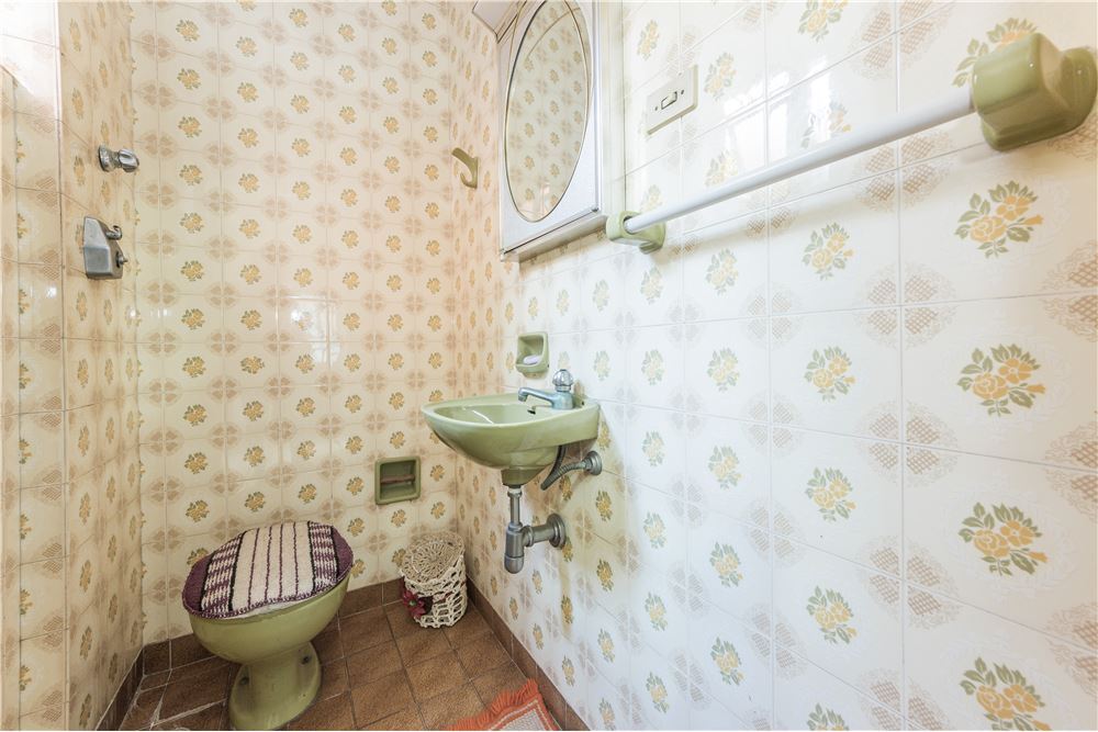 Casa à venda com 5 quartos, 215m² - Foto 18