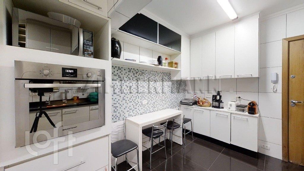 Apartamento à venda com 3 quartos, 166m² - Foto 11