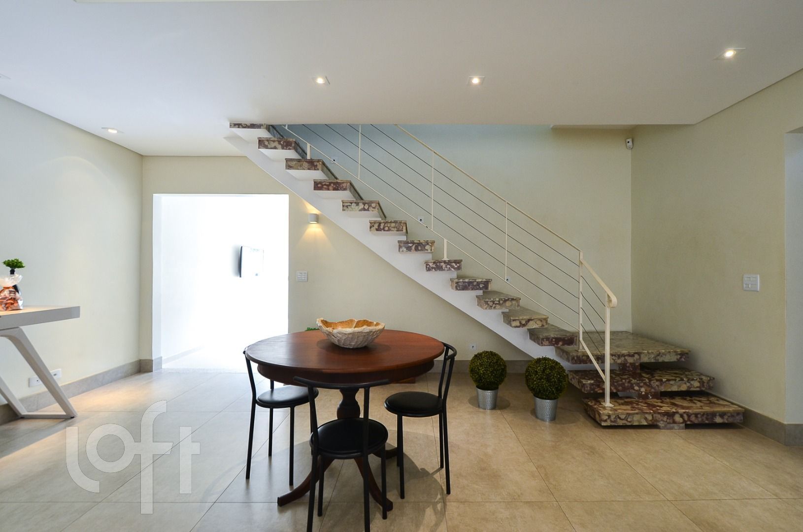 Casa à venda com 3 quartos, 359m² - Foto 5