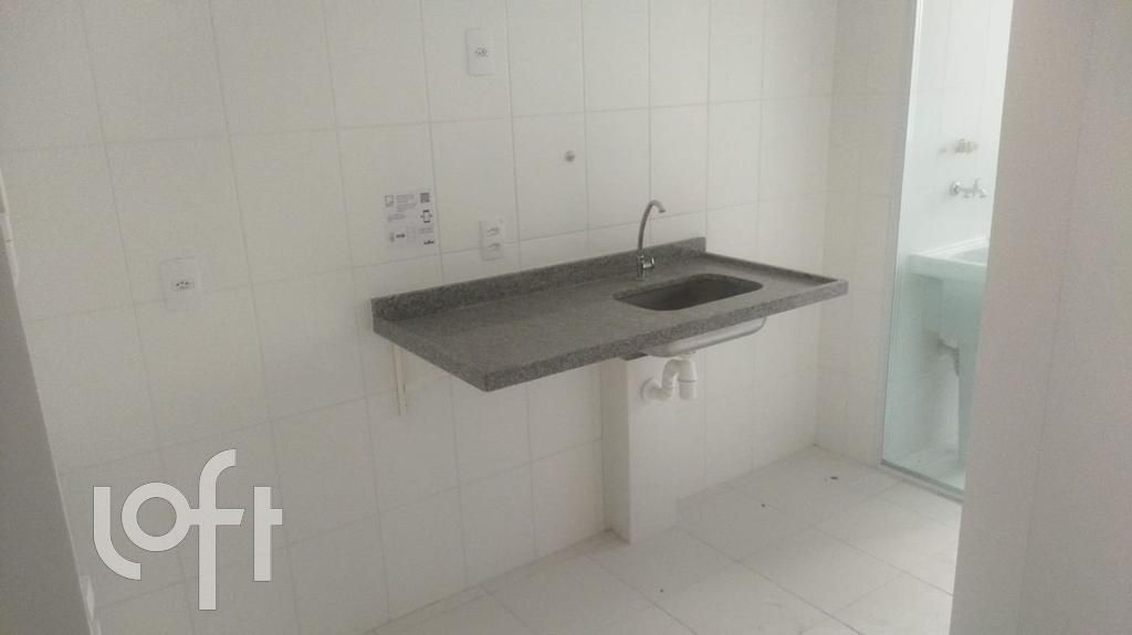 Apartamento à venda com 2 quartos, 44m² - Foto 3
