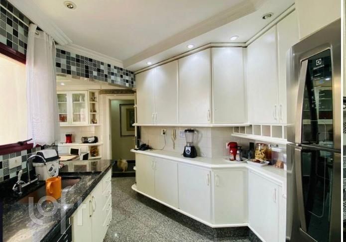 Apartamento à venda com 4 quartos, 165m² - Foto 10