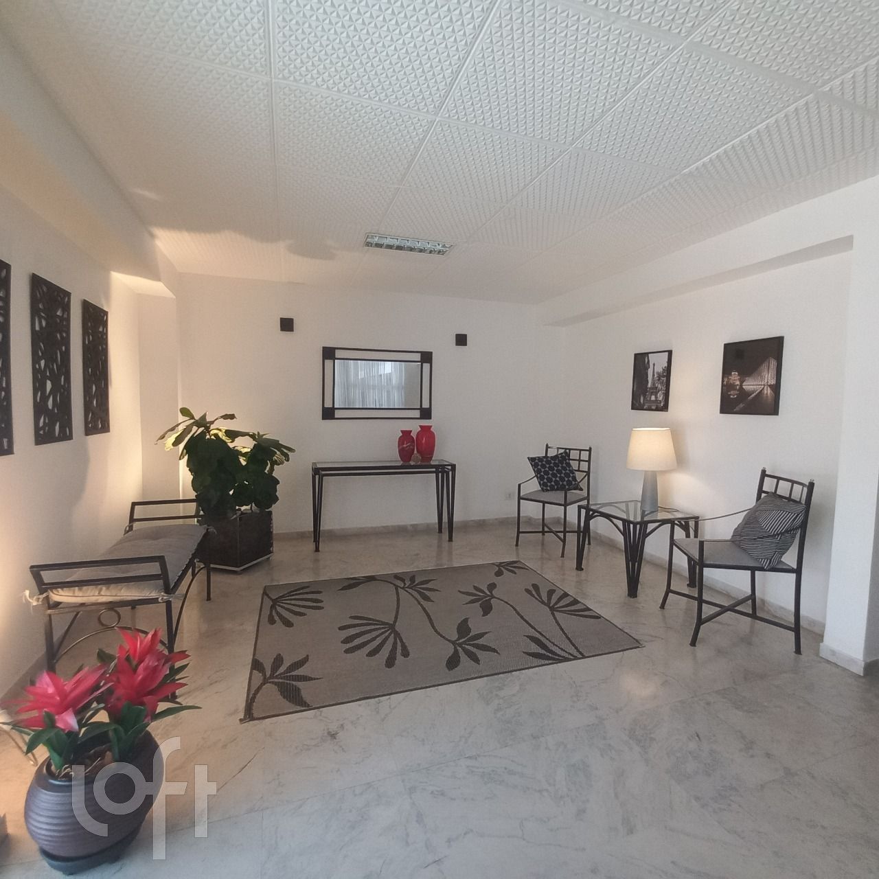 Apartamento à venda com 1 quarto, 50m² - Foto 32