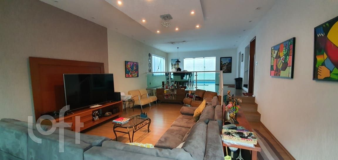 Casa de Condomínio à venda com 4 quartos, 220m² - Foto 1