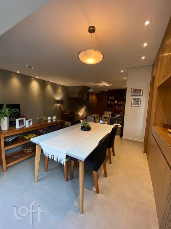 Casa, 3 quartos, 302 m² - Foto 1