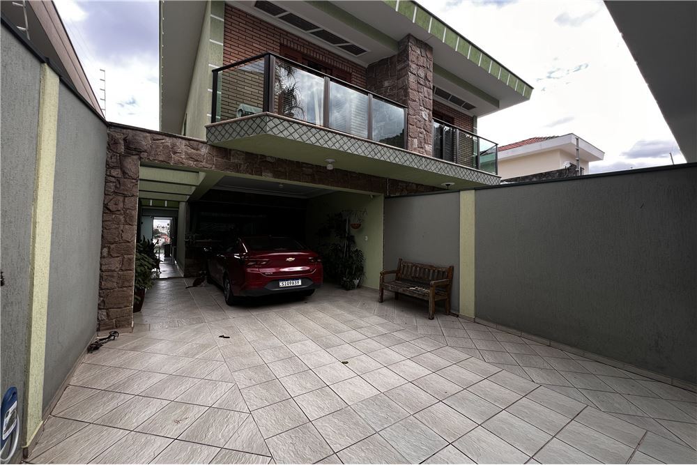Casa à venda com 4 quartos, 250m² - Foto 28