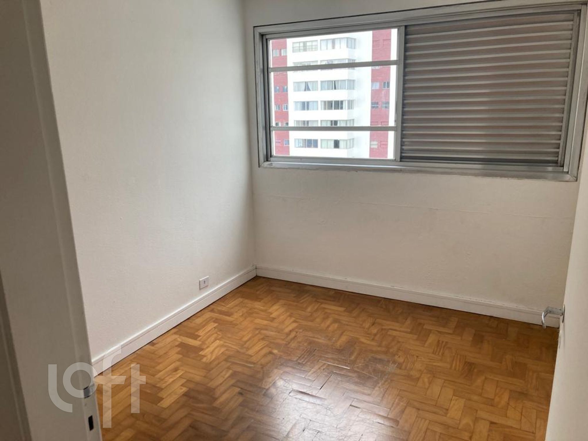 Apartamento à venda com 2 quartos, 80m² - Foto 3
