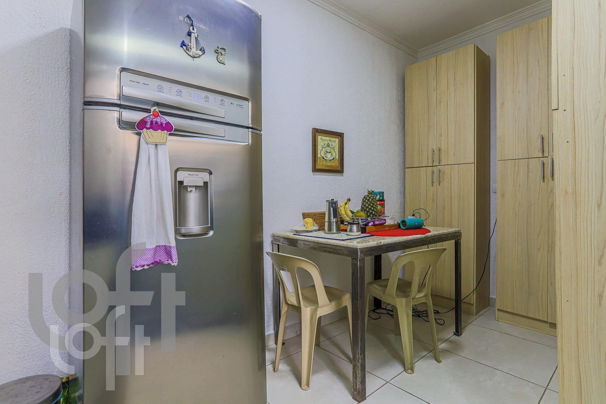Apartamento à venda com 2 quartos, 75m² - Foto 11