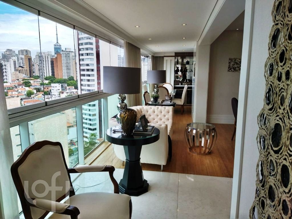 Apartamento à venda com 4 quartos, 234m² - Foto 5