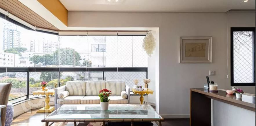 Apartamento à venda com 3 quartos, 167m² - Foto 2