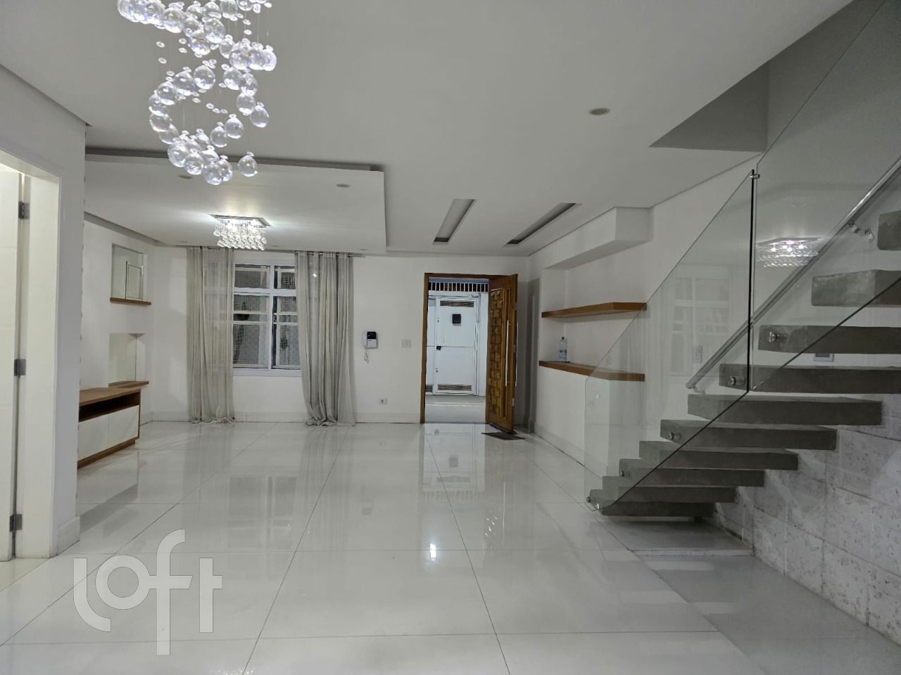 Casa, 3 quartos, 196 m² - Foto 1