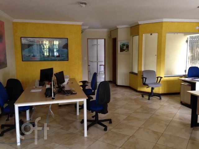 Casa, 3 quartos, 270 m² - Foto 1