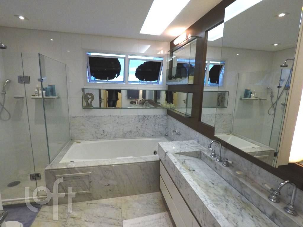 Apartamento à venda com 4 quartos, 234m² - Foto 36