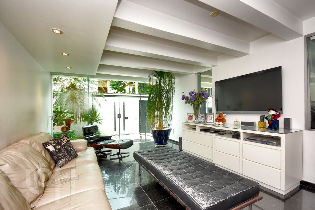 Casa, 3 quartos, 356 m² - Foto 4