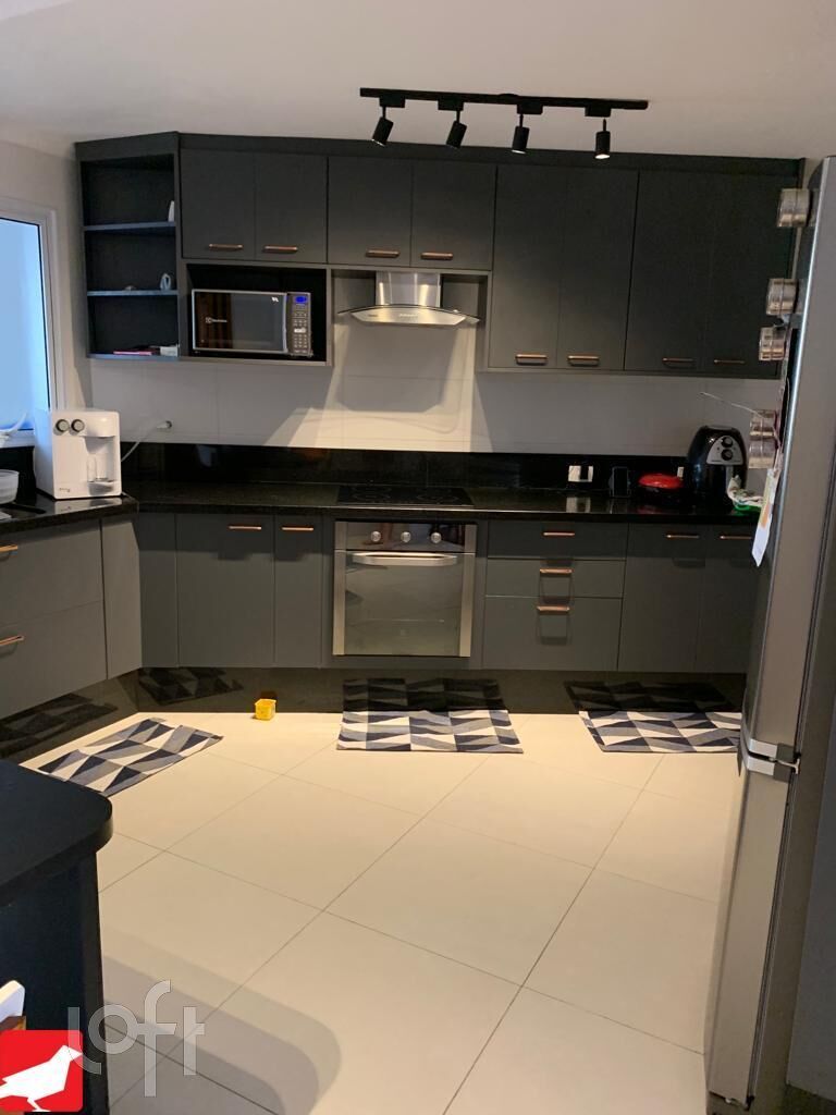 Casa à venda com 3 quartos, 234m² - Foto 6