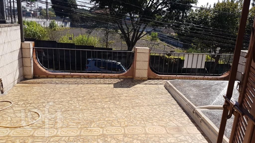 Casa, 5 quartos, 208 m² - Foto 1