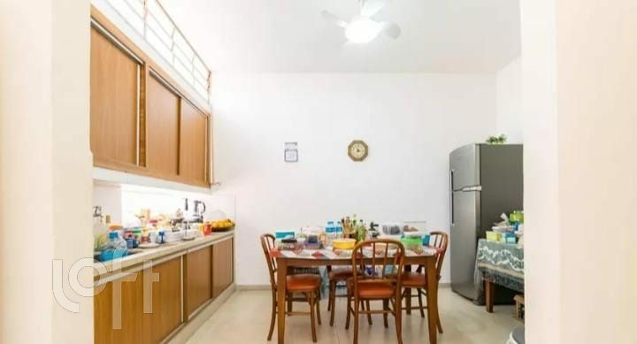 Casa, 4 quartos, 258 m² - Foto 10