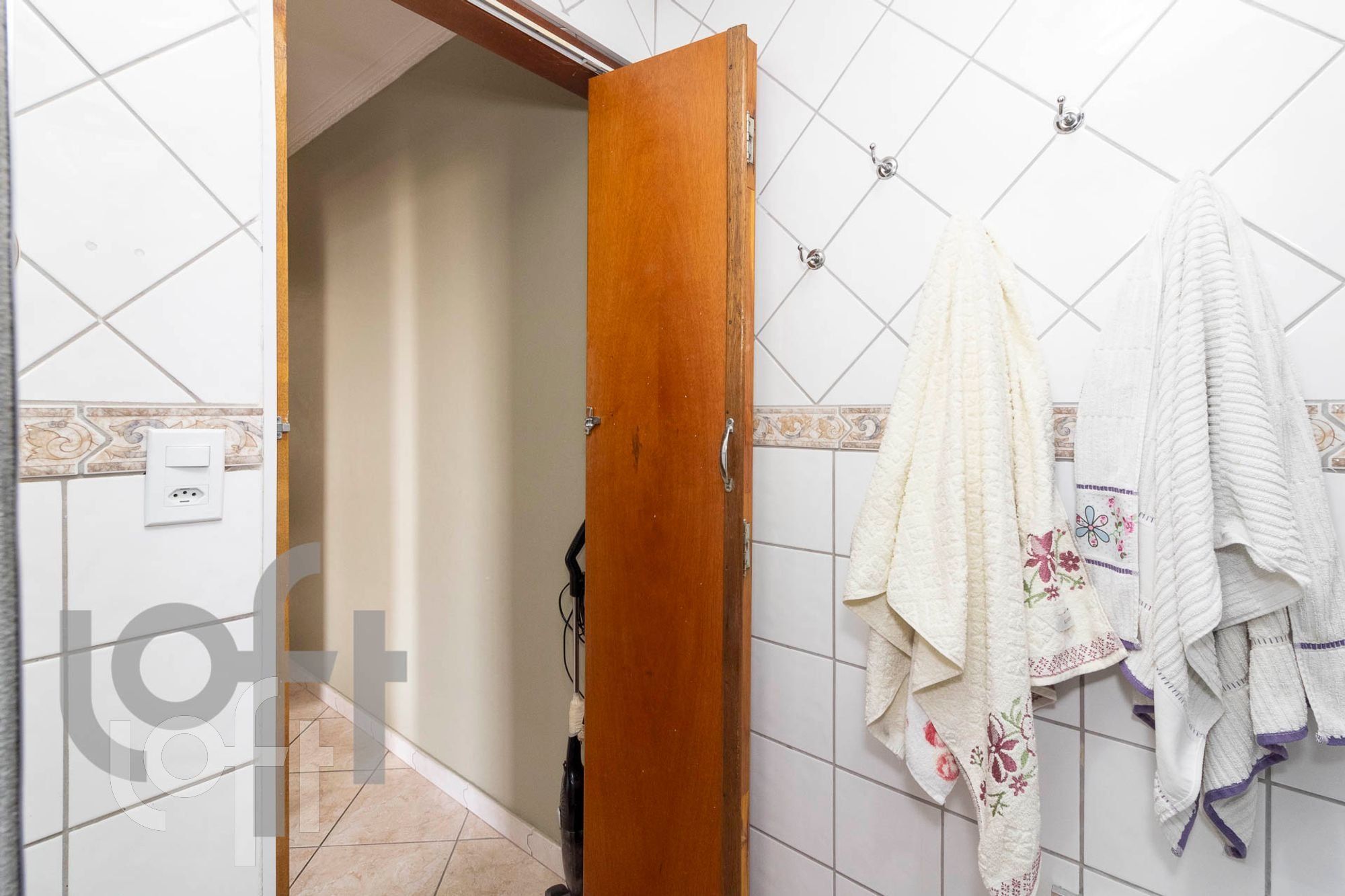 Apartamento à venda com 2 quartos, 48m² - Foto 32