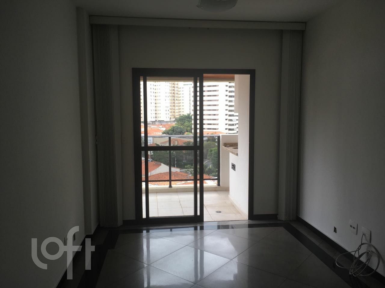 Apartamento à venda com 3 quartos, 100m² - Foto 2