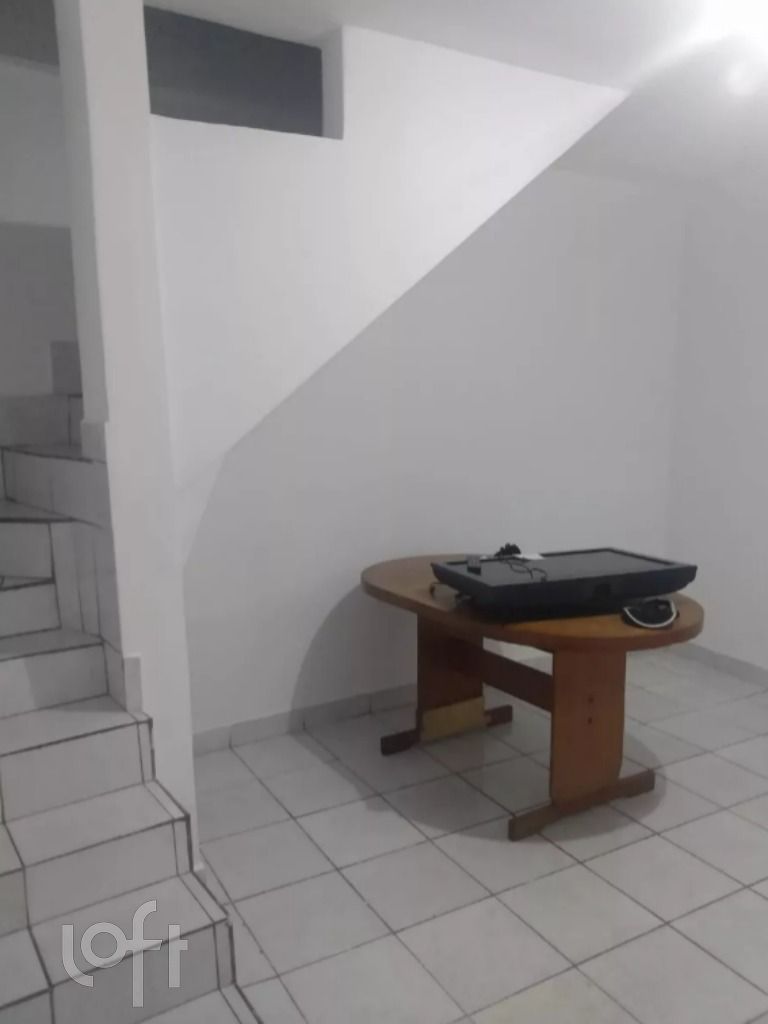 Casa à venda com 4 quartos, 220m² - Foto 3