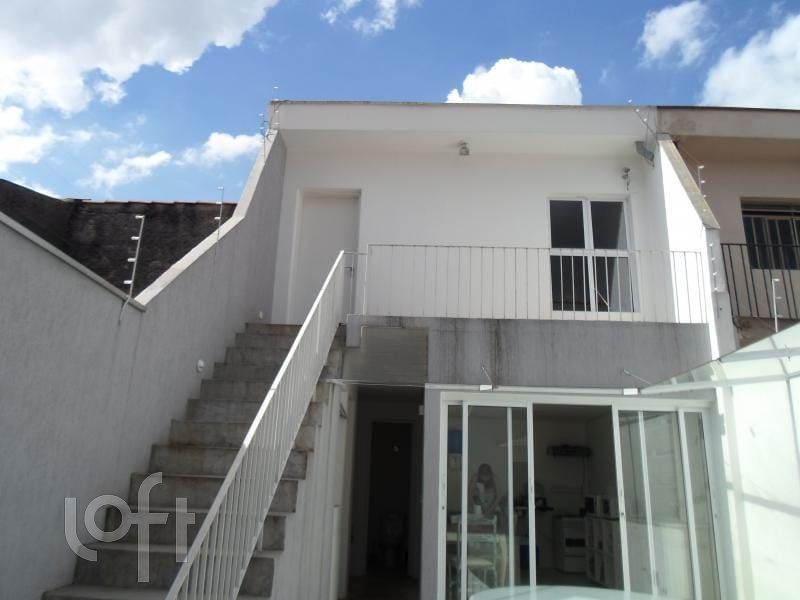 Casa à venda com 2 quartos, 240m² - Foto 1
