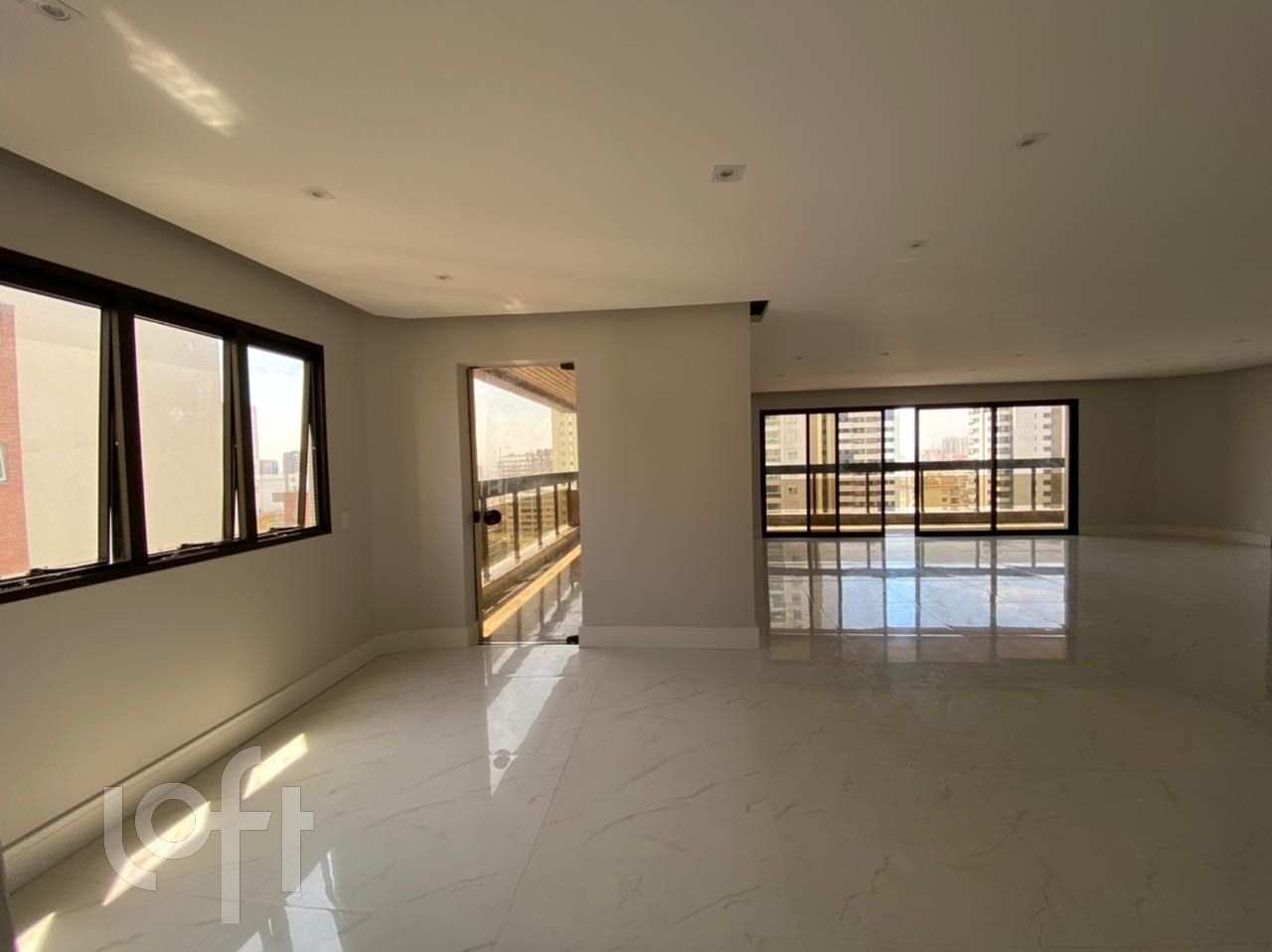 Apartamento à venda com 4 quartos, 342m² - Foto 17
