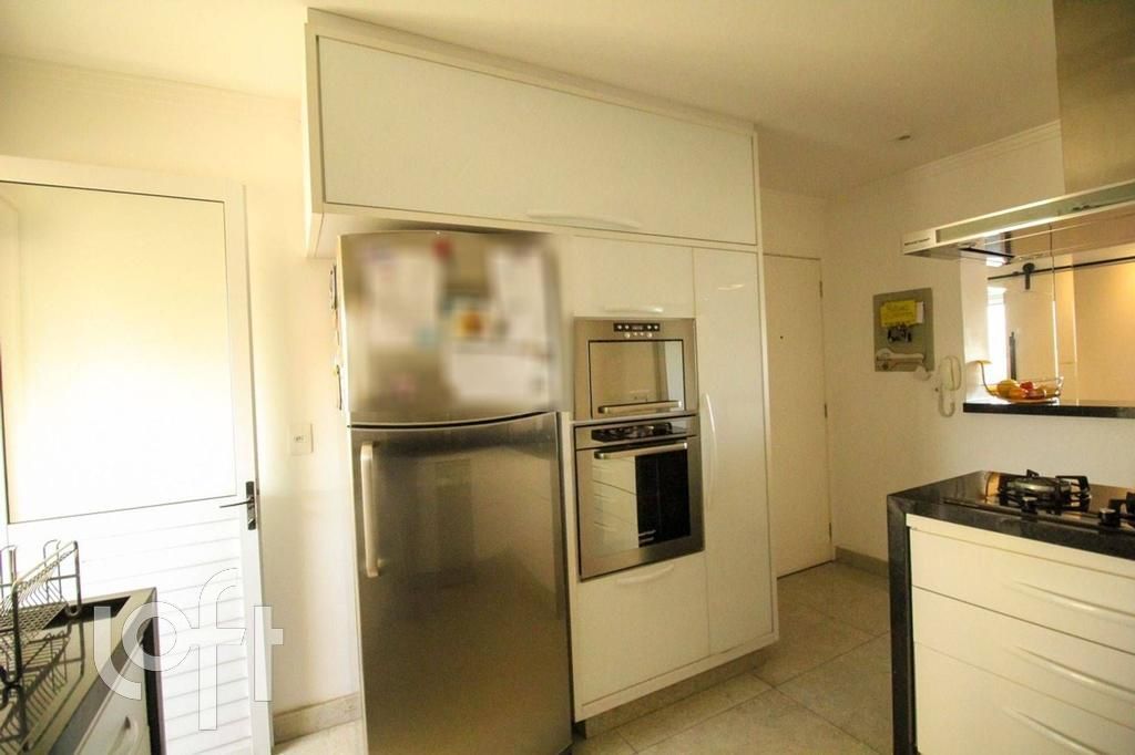Apartamento à venda com 3 quartos, 108m² - Foto 19