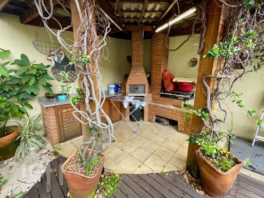 Casa, 3 quartos, 250 m² - Foto 4