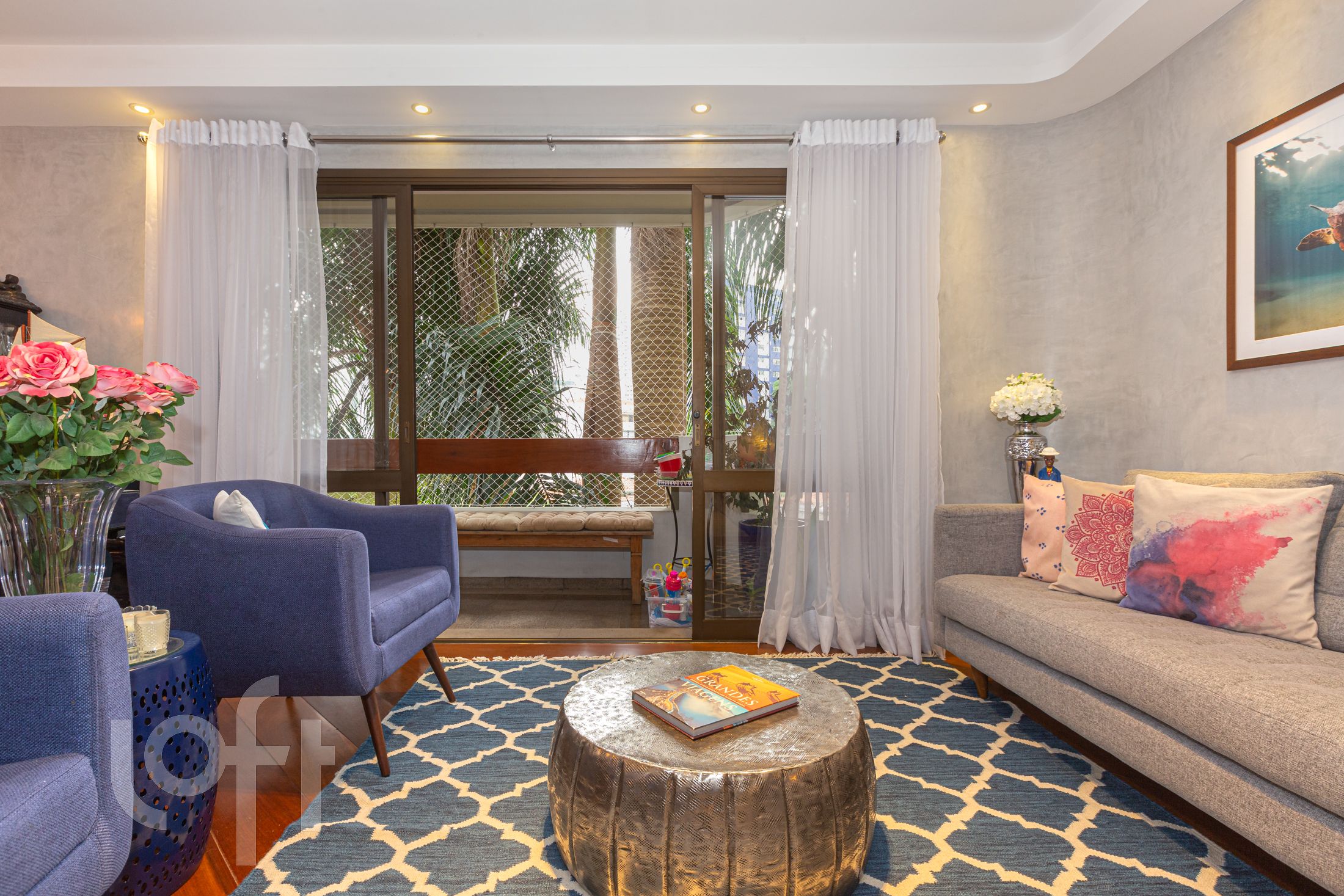 Apartamento à venda com 3 quartos, 184m² - Foto 2