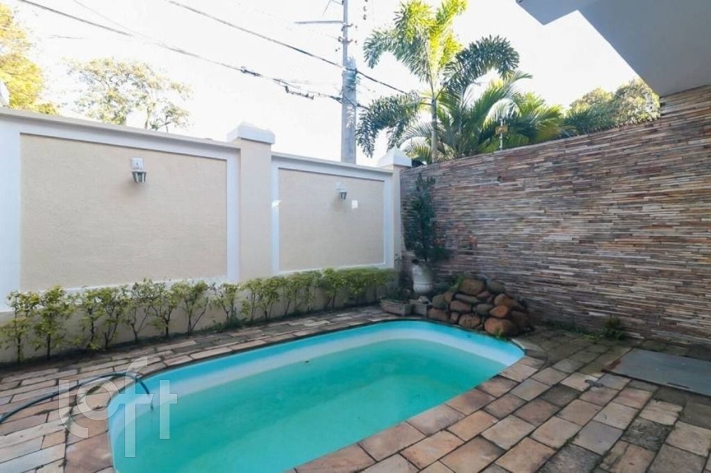 Casa, 3 quartos, 286 m² - Foto 1