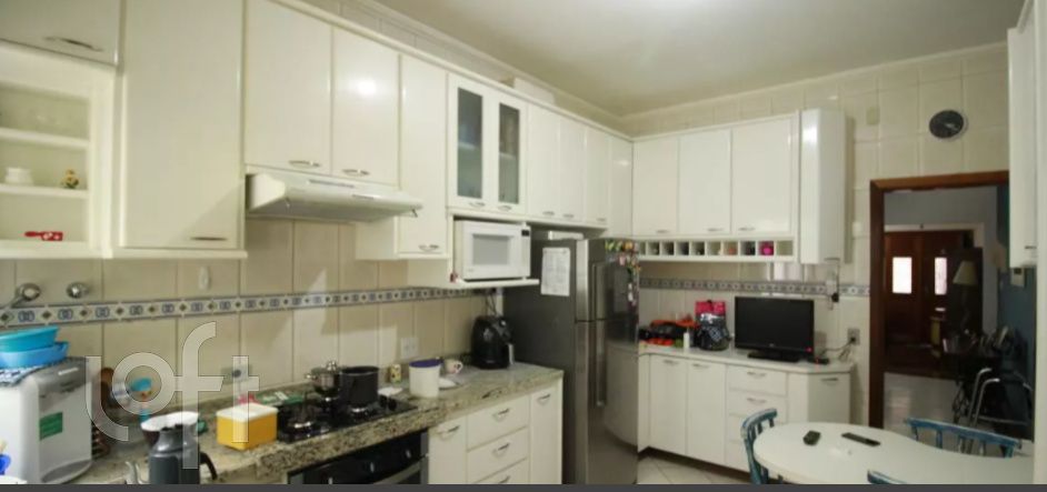 Casa à venda com 3 quartos, 226m² - Foto 5