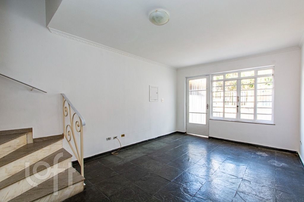 Casa à venda com 2 quartos, 85m² - Foto 1