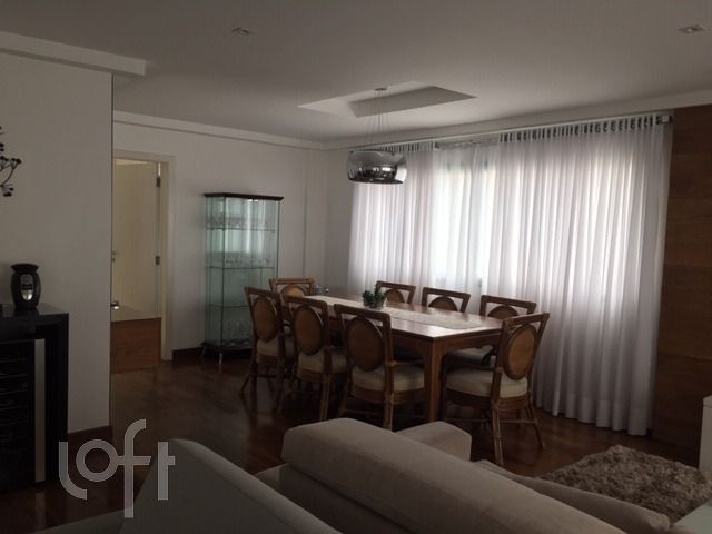 Apartamento à venda com 4 quartos, 234m² - Foto 14