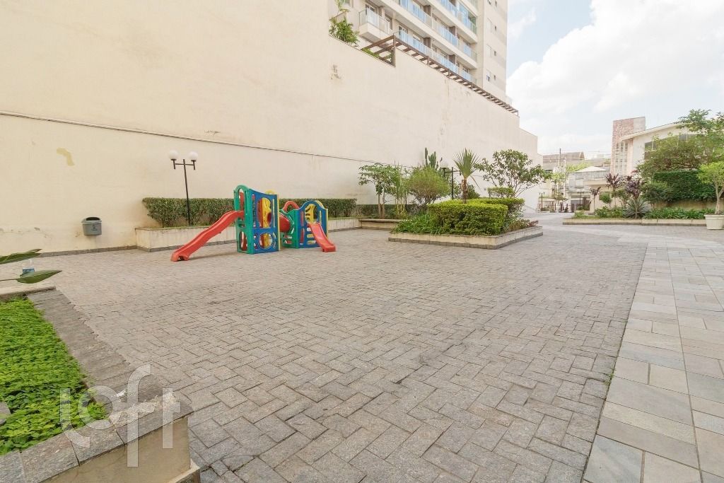 Apartamento à venda com 1 quarto, 36m² - Foto 13