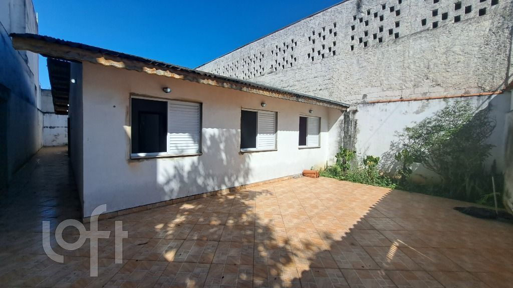 Casa à venda com 4 quartos, 150m² - Foto 1