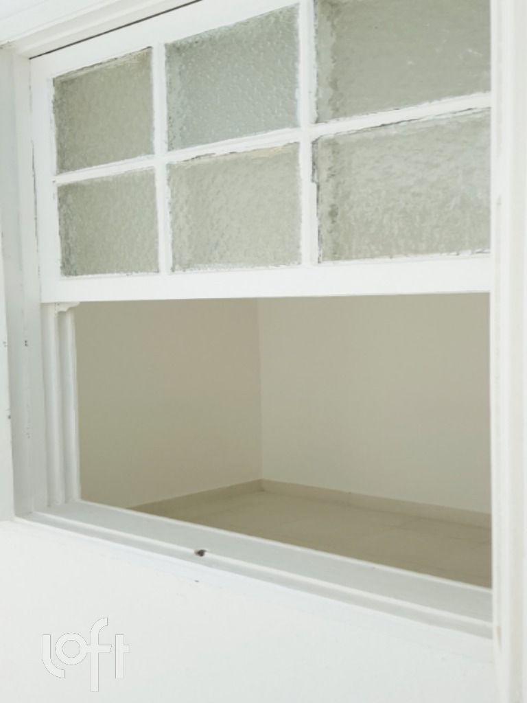 Casa à venda com 2 quartos, 60m² - Foto 12