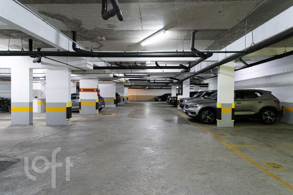 Apartamento à venda com 2 quartos, 70m² - Foto 17