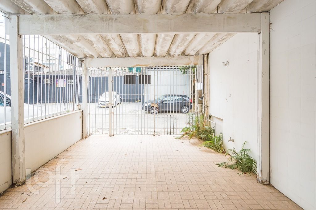 Casa à venda com 3 quartos, 100m² - Foto 2