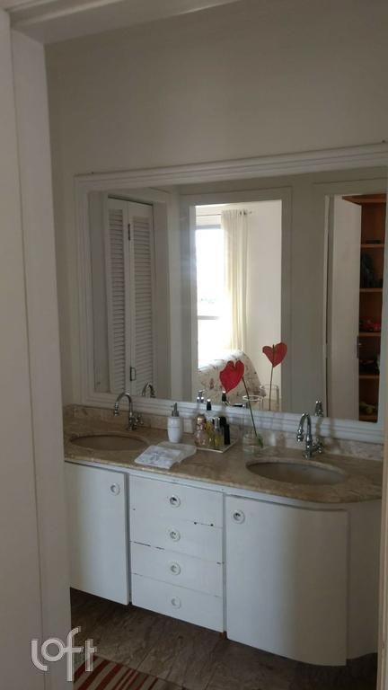 Apartamento à venda com 2 quartos, 64m² - Foto 3