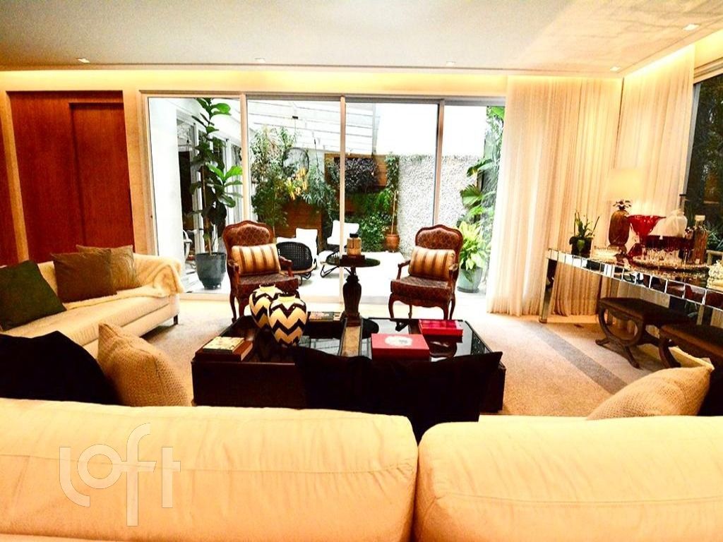 Casa de Condomínio à venda com 4 quartos, 559m² - Foto 3