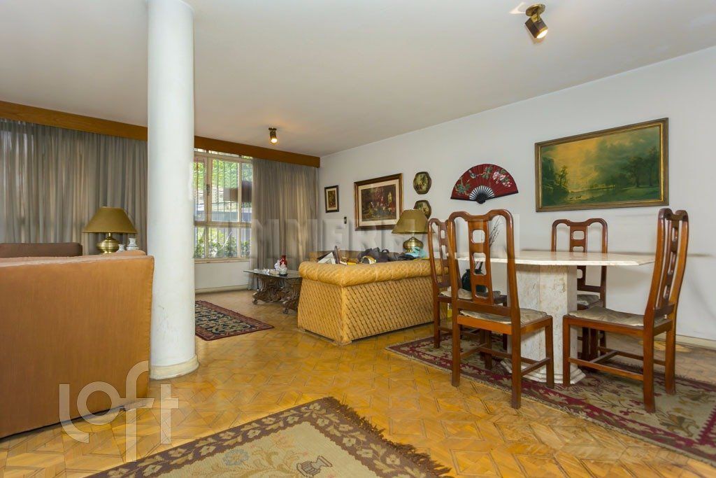 Casa, 3 quartos, 239 m² - Foto 1