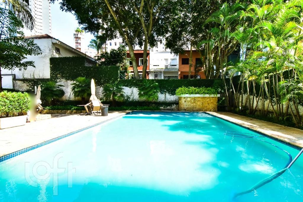 Apartamento à venda com 4 quartos, 278m² - Foto 4