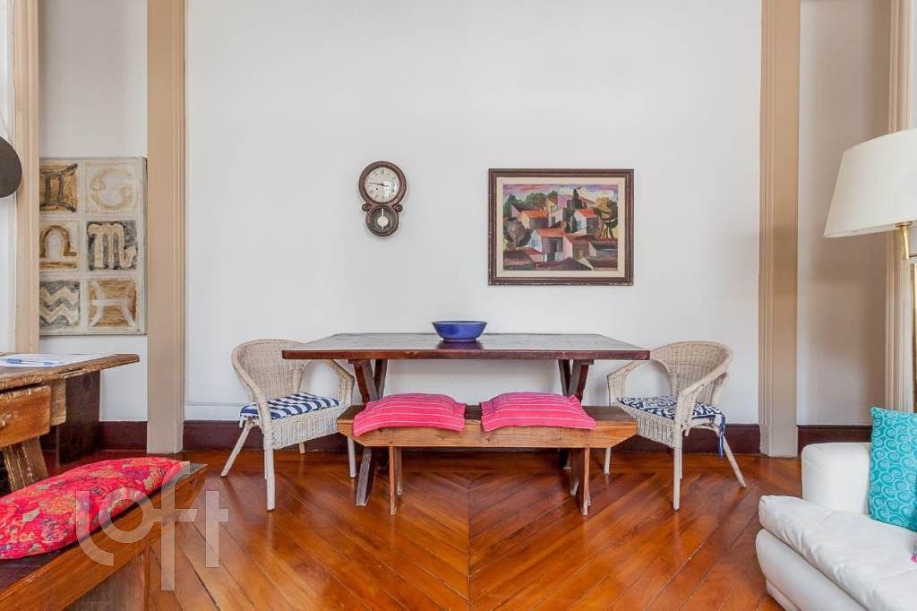 Casa à venda com 4 quartos, 216m² - Foto 4