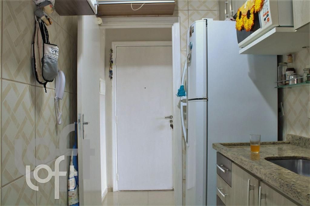 Apartamento à venda com 3 quartos, 60m² - Foto 17