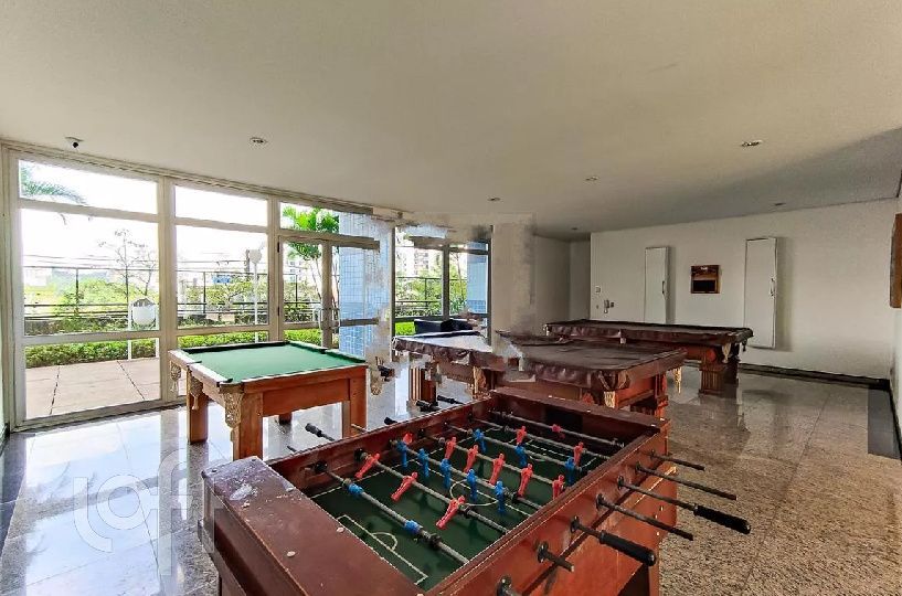 Apartamento à venda com 4 quartos, 190m² - Foto 19