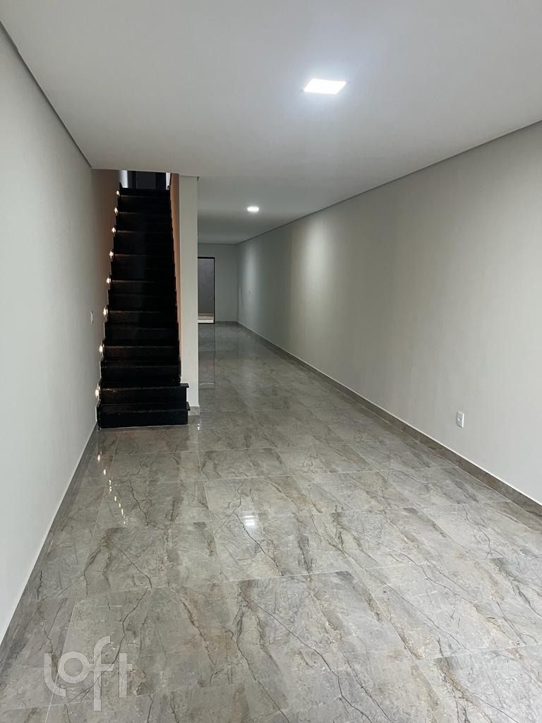 Casa, 3 quartos, 237 m² - Foto 2